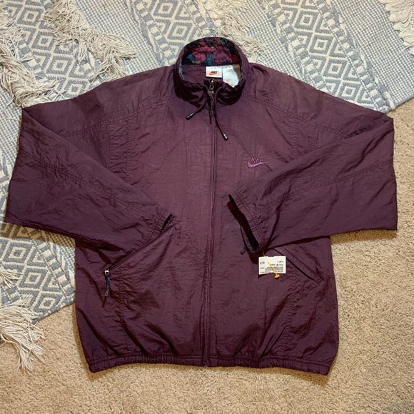 Men’s Small Embroidered Nike Full Zip Turtleneck Windbreaker Jacket Burgundy - Picture 1 of 5